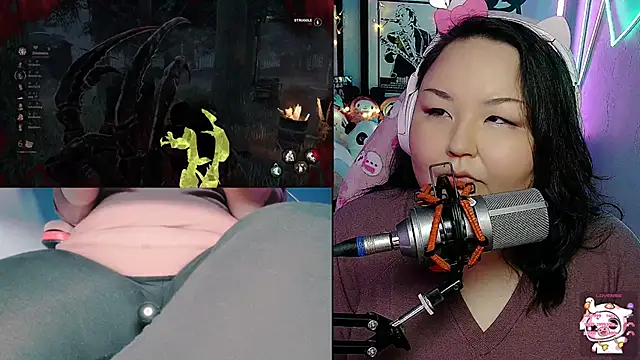 Snapshot of EmGreens chatting on 03-02-25, 02:41 EmGreens online show from 03-02-25, 02:41