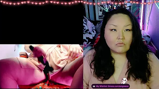 Snapshot of EmGreens chatting on 02-08-26, 05:27 EmGreens online show from 02-08-26, 05:27