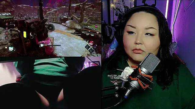 Snapshot of EmGreens chatting on 03-16-25, 03:47 EmGreens online show from 03-16-25, 03:47