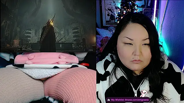 Snapshot of EmGreens chatting on 02-18-26, 05:27 EmGreens online show from 02-18-26, 05:27