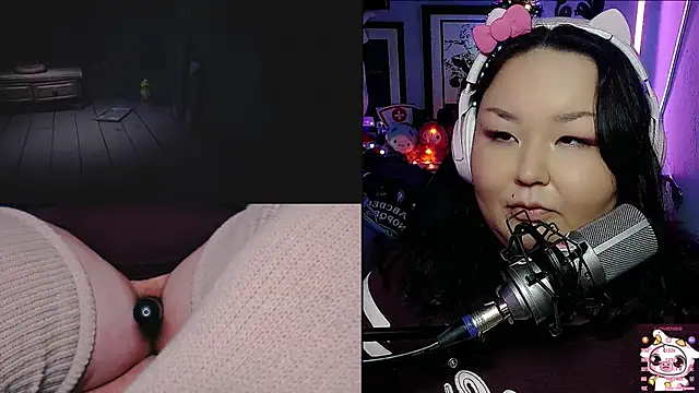 Snapshot of EmGreens chatting on 02-02-25, 05:53 EmGreens online show from 02-02-25, 05:53