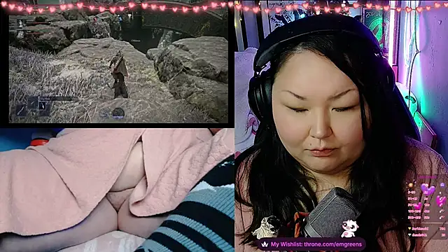 Snapshot of EmGreens chatting on 02-15-26, 07:51 EmGreens online show from 02-15-26, 07:51