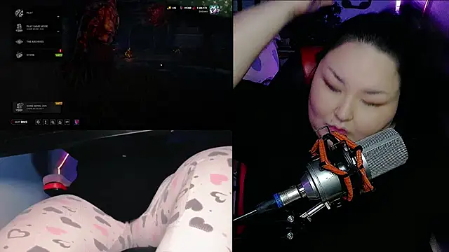 Snapshot of EmGreens chatting on 02-11-25, 03:18 EmGreens online show from 02-11-25, 03:18