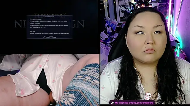 Snapshot of EmGreens chatting on 02-25-26, 04:45 EmGreens online show from 02-25-26, 04:45