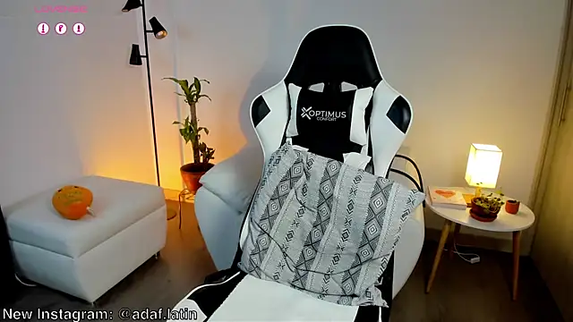 dafboy1 online show from 04-15-26, 03:49