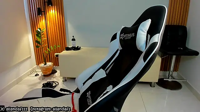 Snapshot of dafboy1 chatting on 02-17-25, 04:28 dafboy1 online show from 02-17-25, 04:28