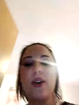 AdelinaJude online show from 12-01-24, 04:56