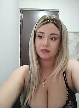 AdelinaJude online show from 09-28-25, 07:21