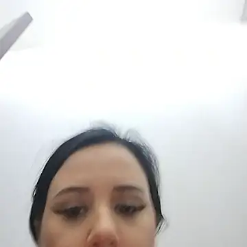 AdelinaJude online show from 10-20-25, 08:53
