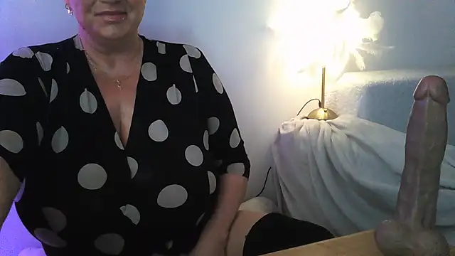 Snapshot of hotsierra4u chatting on 07-25-26, 11:05 hotsierra4u online show from 07-25-26, 11:05