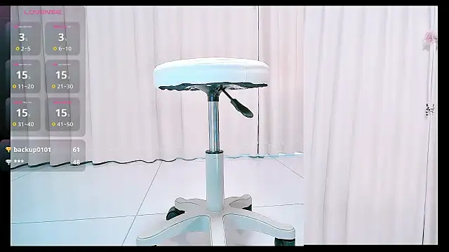 Aster Hoa online show from 11-29-25, 03:50