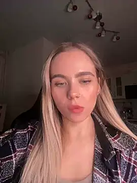 SkyBriii online show from 02-19-25, 07:48