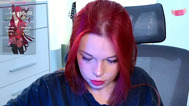 Snapshot of ValBae chatting on 05-28-26, 07:27 ValBae online show from 05-28-26, 07:27