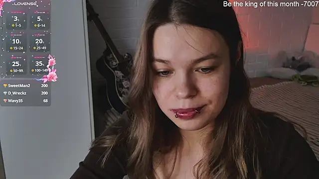 Snapshot of ValBae chatting on 03-21-25, 04:51 ValBae online show from 03-21-25, 04:51