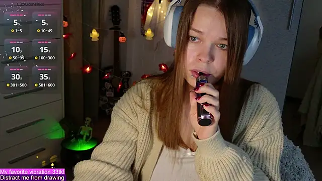 ValBae online show from 10-30-25, 10:06