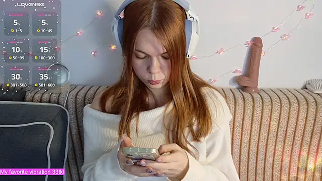 ValBae online show from 11-29-25, 09:37