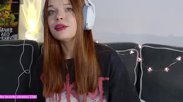 ValBae online show from 11-15-25, 10:03