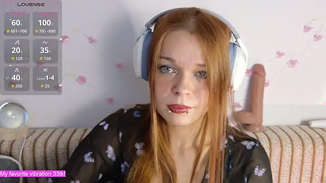 ValBae online show from 11-26-25, 08:42