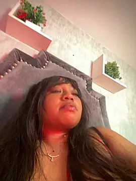 Snapshot of ailynBlaze chatting on 02-18-25, 02:49 ailynBlaze online show from 02-18-25, 02:49