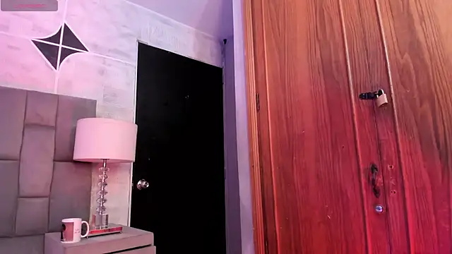 ailynBlaze online show from 12-16-25, 01:32