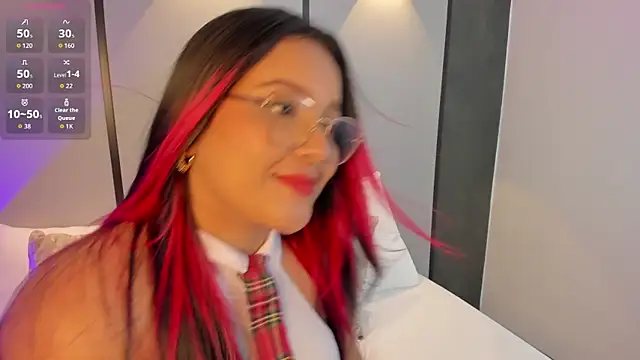 victoria18x online show from 12-17-25, 10:37