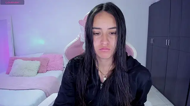 Tinylottie online show from 01-11-26, 04:36