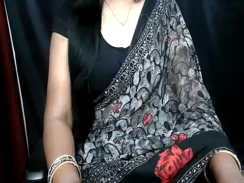 Snapshot of shila20 chatting on 05-19-26, 05:14 shila20 online show from 05-19-26, 05:14