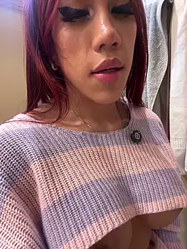 Snapshot of LushianaFitness chatting on 02-15-25, 08:01 LushianaFitness online show from 02-15-25, 08:01