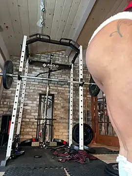 Snapshot of LushianaFitness chatting on 12-24-24, 03:26 LushianaFitness online show from 12-24-24, 03:26