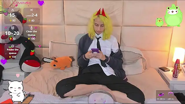 -kisa  online show from 11-15-25, 02:37