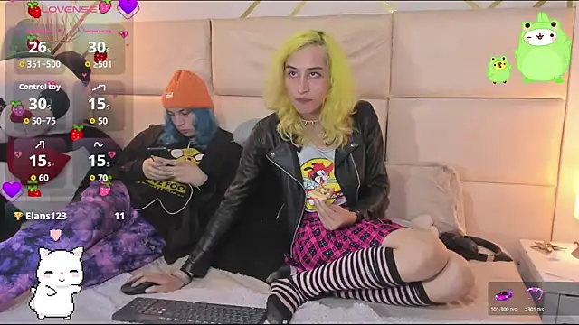 -kisa  online show from 11-21-25, 02:10