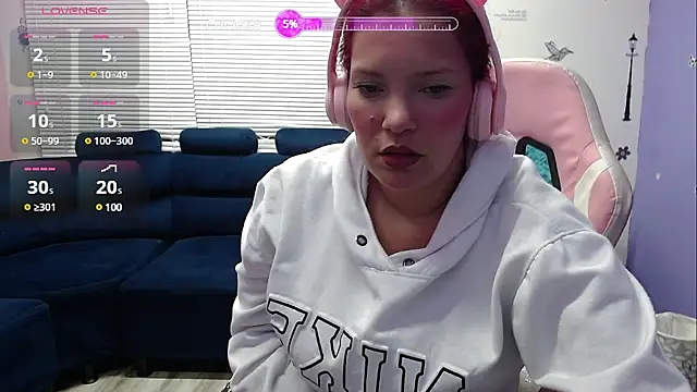brithany smiith  online show from 02-02-25, 12:40