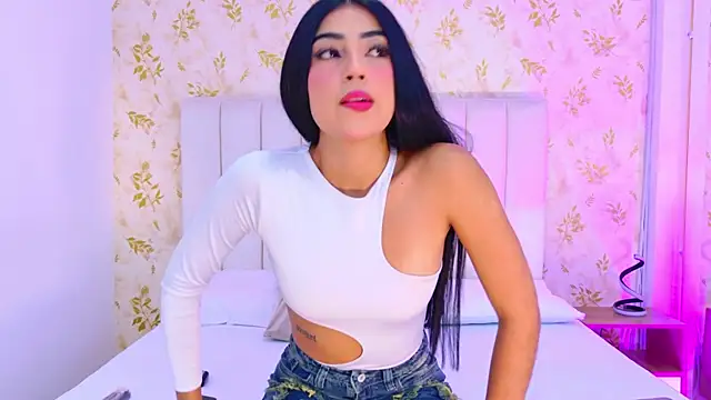 Mia-Monroe online show from 11-12-25, 07:29