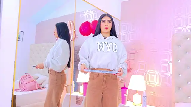 Mia-Monroe online show from 02-13-26, 07:25