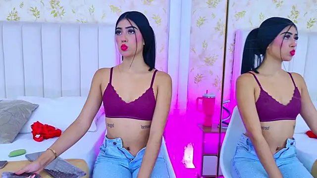 Mia-Monroe online show from 11-04-25, 07:28