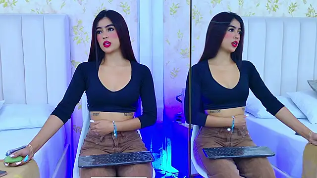 Mia-Monroe online show from 10-01-25, 07:51