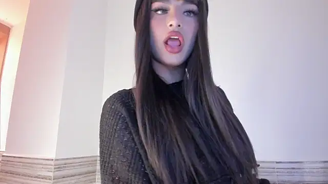 Snapshot of Sophia_Cambpell chatting on 06-02-26, 09:15 Sophia Cambpell online show from 06-02-26, 09:15