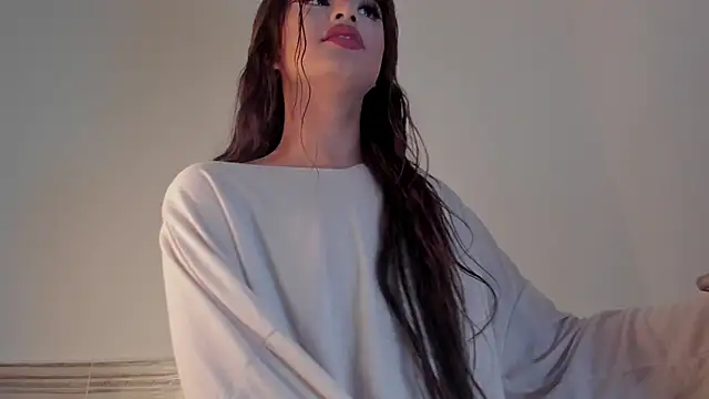 Snapshot of Sophia_Cambpell chatting on 10-29-25, 09:14 Sophia Cambpell online show from 10-29-25, 09:14