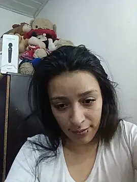 Snapshot of Sarah_Hornny chatting on 07-26-26, 03:02 Sarah Hornny online show from 07-26-26, 03:02