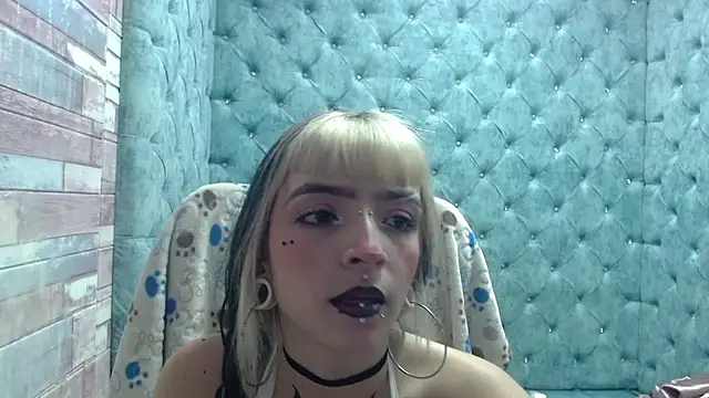 Samantha Smiith online show from 11-06-25, 03:32