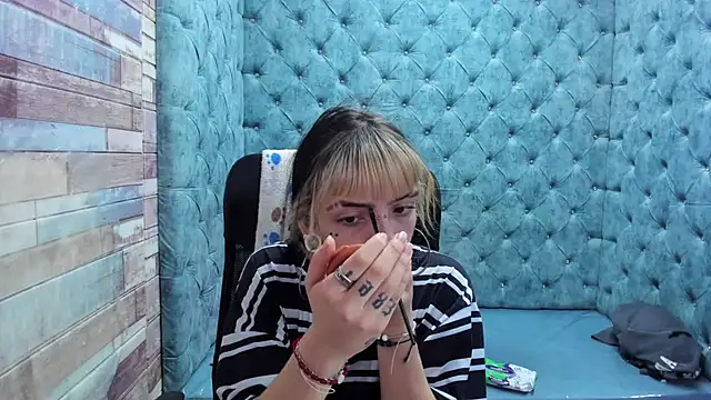 Samantha Smiith online show from 11-27-25, 03:40