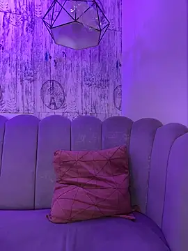 AbyThompson online show from 12-15-25, 03:29