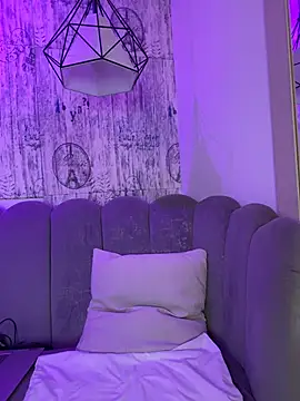 AbyThompson online show from 03-04-26, 12:02