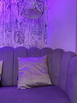 AbyThompson online show from 01-11-26, 01:40