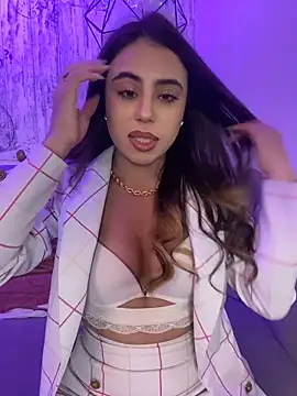 AbyThompson online show from 12-22-25, 08:31