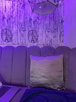 AbyThompson online show from 01-08-26, 01:39