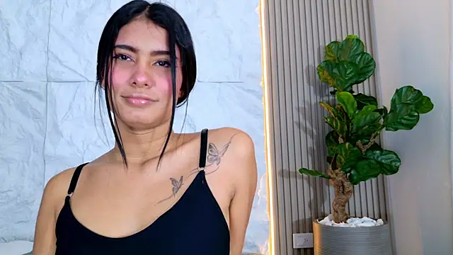 LaurenRodriiguez online show from 07-22-26, 12:40