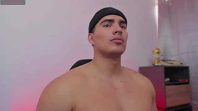 JamesGraay online show from 11-18-25, 06:55