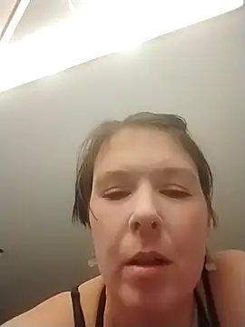 KatieBARBiE98 online show from 02-08-26, 10:29