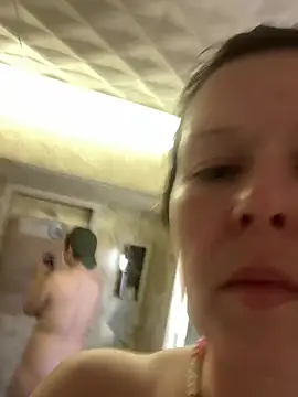 KatieBARBiE98 online show from 04-07-26, 05:04